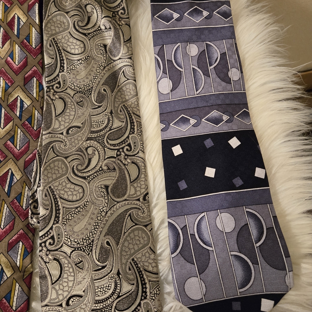 Assorted Multi-colored Ties Collection - Picture 6 of 11
